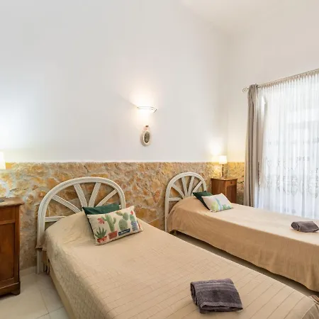 Сasa de vacaciones Mille Mathias By Interhome *